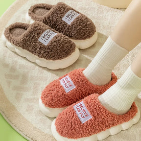 Pantufa Peludinha Unissex Antiderrapante